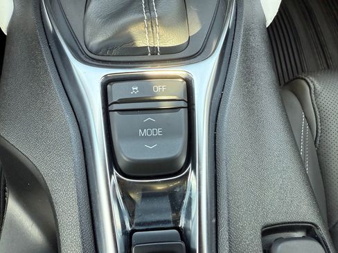 Used 2023 Chevrolet Camaro LT image 28