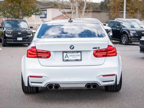 Used 2018 BMW M3 Base image 9