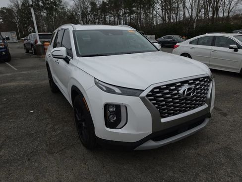 Used 2022 Hyundai Palisade SEL w/ 8P Bench Seat Package image 2