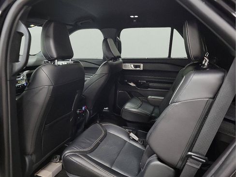 Used 2021 Ford Explorer ST w/ Equipment Group 401A image 9