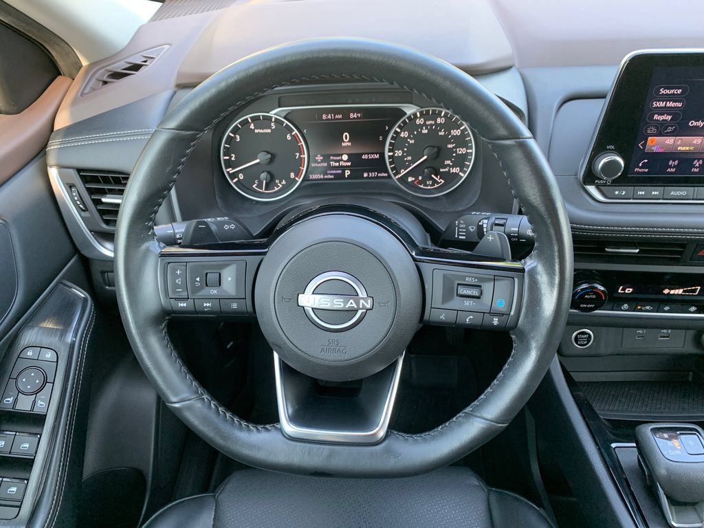 Used 2023 Nissan Rogue SV w/ SV Premium B Package FWD image 12