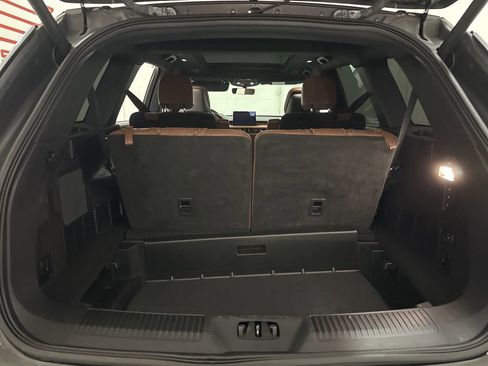 Used 2022 Lincoln Aviator Reserve w/ Equipment Group 201A image 22