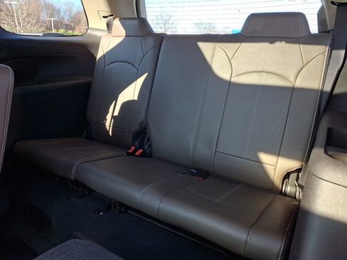 Used 2016 GMC Acadia SLT w/ Open Road Package image 15