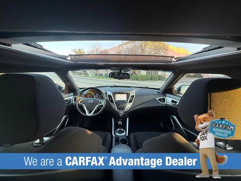 Used 2017 Hyundai Veloster Value Edition image 37