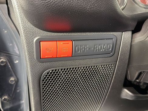 Used 2017 Jeep Wrangler Unlimited Rubicon AWD/4WD image 26