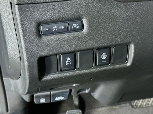 Used 2024 Nissan Murano SV w/ SV Midnight Edition Package FWD image 17