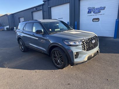 New 2026 Ford Explorer ST-Line w/ ST-Line Street Pack