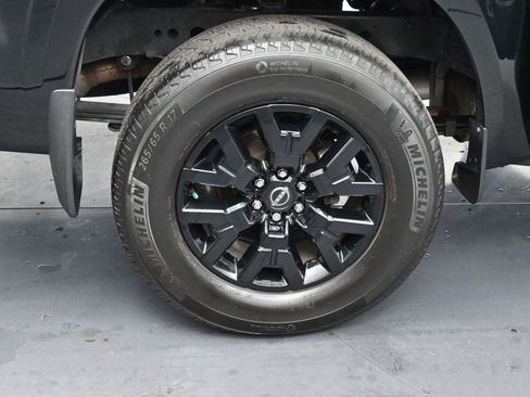 Used 2023 Nissan Frontier SV w/ Midnight Edition Package image 31