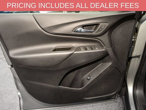 Used 2024 Chevrolet Equinox LT FWD image 12