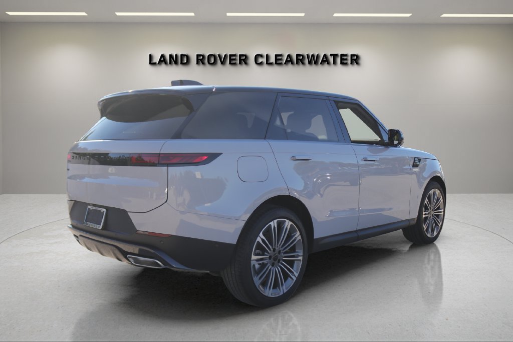 New 2027 Land Rover Range Rover Sport SE AWD/4WD image 5