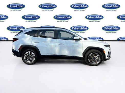 Used 2025 Hyundai Tucson SEL FWD image 8