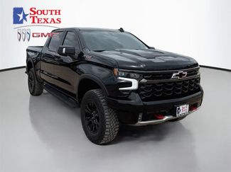 Used 2023 Chevrolet Silverado 1500 ZR2 w/ Technology Package AWD/4WD video 1