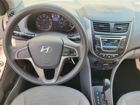 Used 2017 Hyundai Accent SE image 11