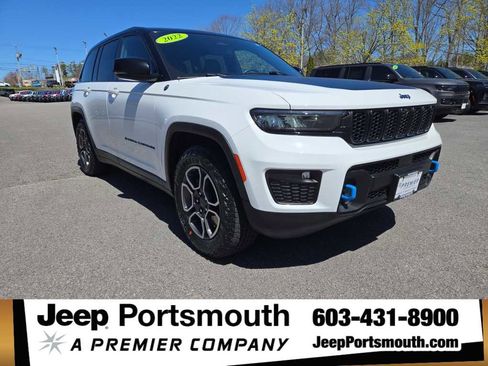 Used 2022 Jeep Grand Cherokee Trailhawk AWD/4WD image 1