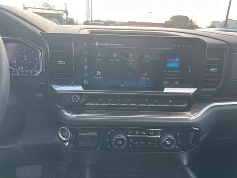 Used 2025 Chevrolet Silverado 1500 LTZ w/ Z71 Off-Road Package image 22