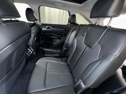 New 2025 Kia Sorento SX image 28