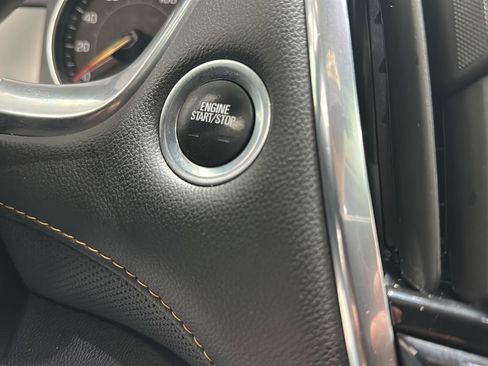 Used 2020 Chevrolet Traverse Premier image 16