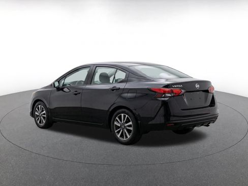 Used 2025 Nissan Versa SV FWD image 8