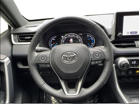 Used 2024 Toyota RAV4 SE w/ Convenience Package AWD/4WD image 38