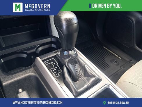 Used 2018 Toyota Tacoma SR5 AWD/4WD image 25
