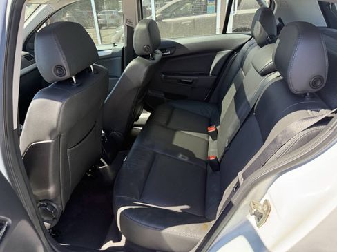 Used 2008 Saturn Astra XR w/ Premium Trim Package FWD image 11