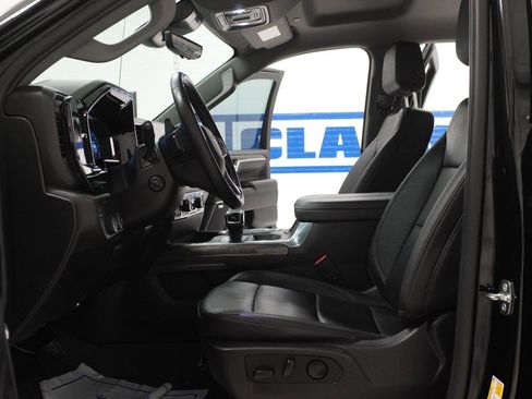 Used 2024 Chevrolet Silverado 1500 LTZ w/ Technology Package RWD image 5