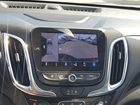 Used 2022 Chevrolet Equinox Premier image 29