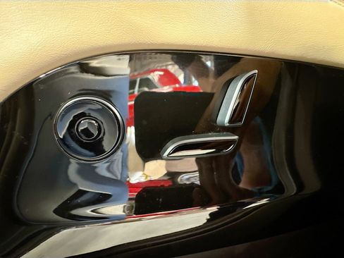 Used 2016 Tesla Model X Performance image 18