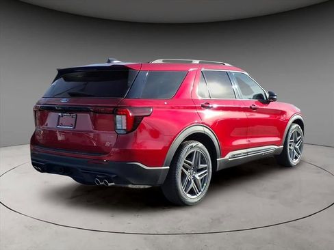 New 2026 Ford Explorer ST image 9
