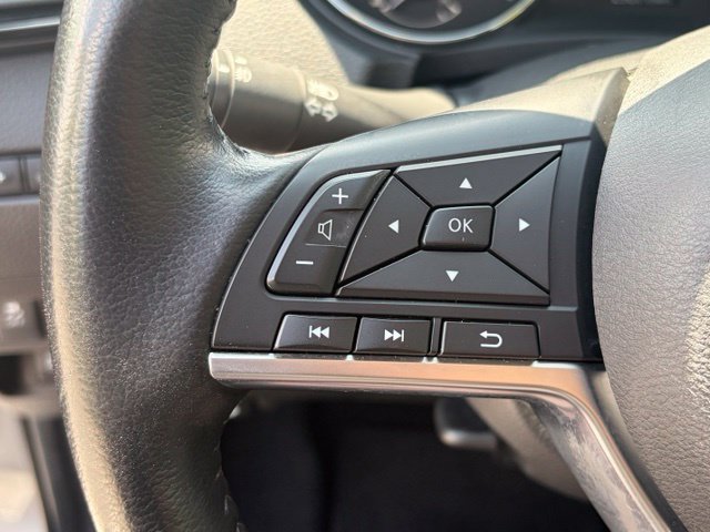 Used 2022 Nissan Rogue Sport SV w/ Technology Package AWD/4WD image 17