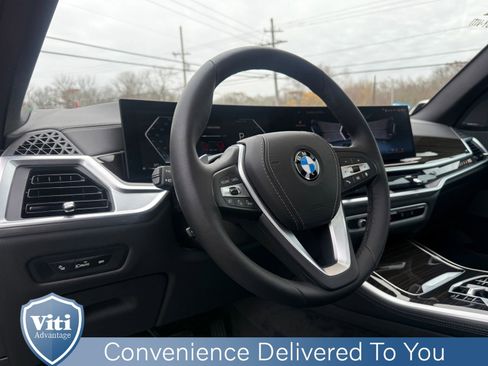 Used 2024 BMW X5 xDrive40i w/ Premium Package image 17