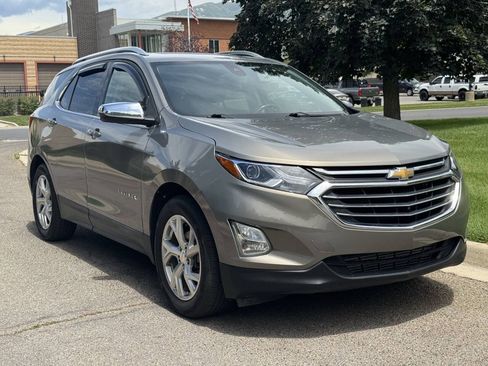 Used 2018 Chevrolet Equinox Premier FWD image 1