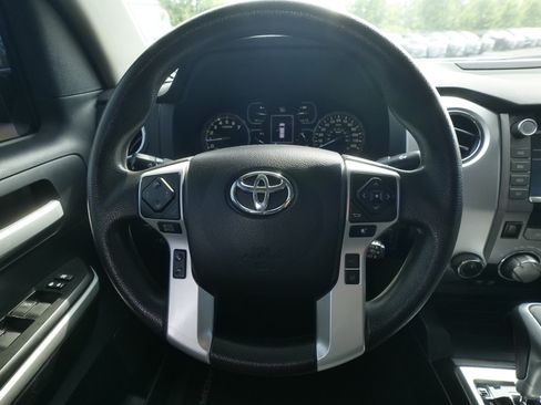 Used 2021 Toyota Tundra SR5 w/ Trail Edition AWD/4WD image 17
