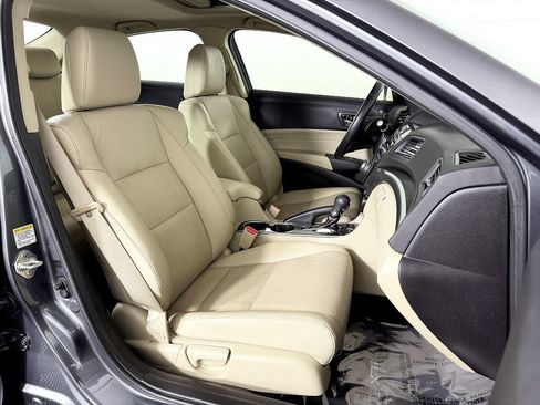 Used 2014 Acura ILX w/ Technology Package FWD image 44