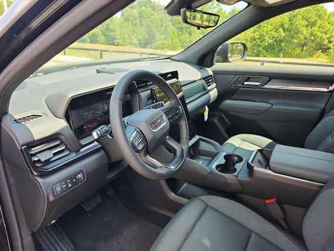 New 2026 GMC Terrain AT4 w/ Convenience Package III image 11