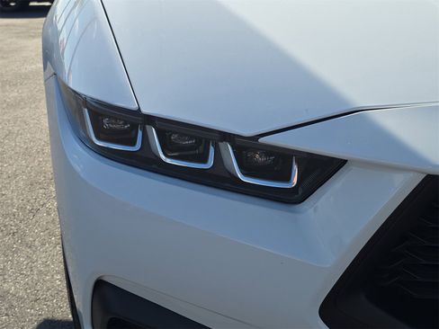 Certified 2024 Ford Mustang Premium image 7