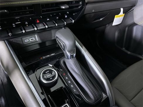 New 2026 Chevrolet Colorado ZR2 w/ Technology Package image 16