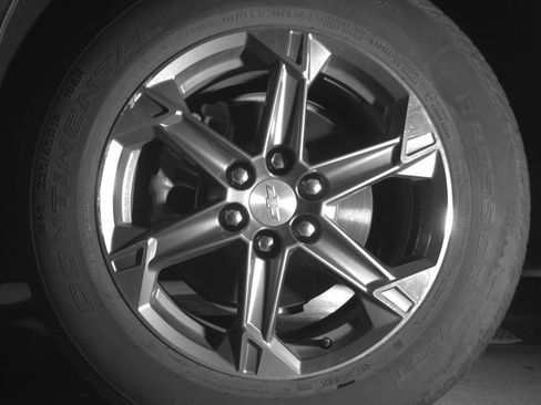 Used 2025 Chevrolet Blazer LT FWD image 12
