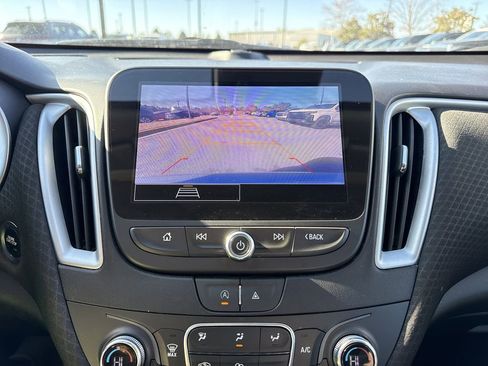 Used 2024 Chevrolet Malibu LT image 28