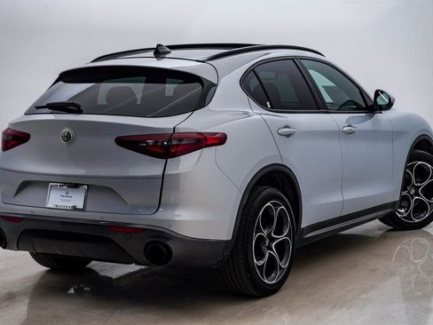 Used 2022 Alfa Romeo Stelvio Ti image 11