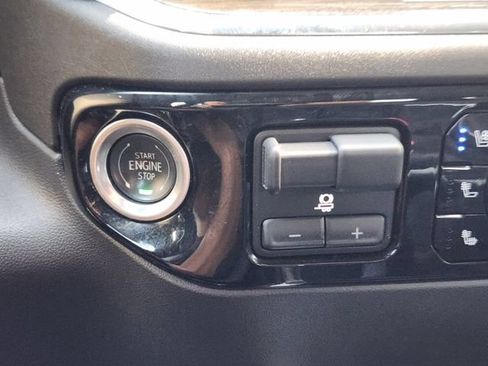 Used 2024 Chevrolet Silverado 1500 LTZ w/ LTZ Convenience Package II AWD/4WD image 8
