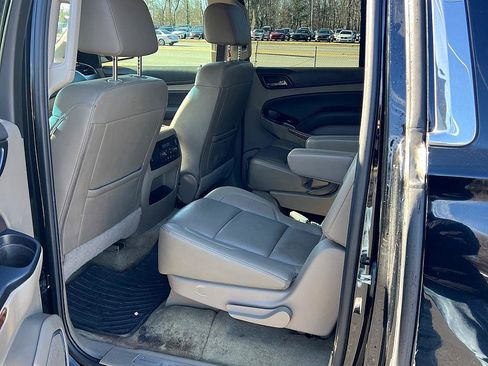 Used 2017 Chevrolet Suburban Premier image 15