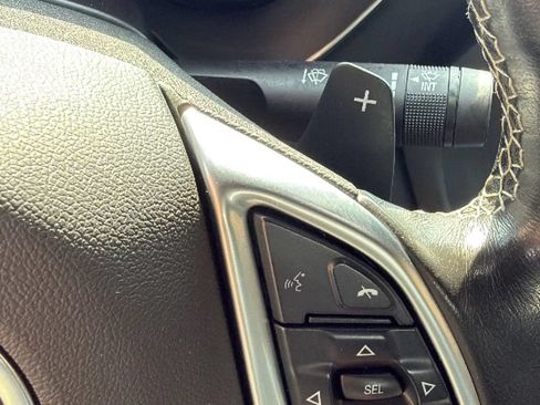 Used 2018 Chevrolet Camaro LT RWD image 16