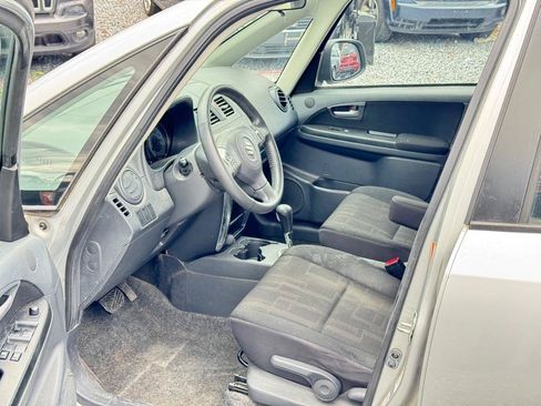 Used 2012 Suzuki SX4 AWD Hatchback image 12
