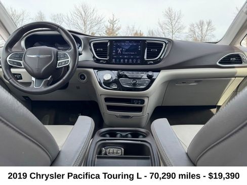 Certified 2019 Chrysler Pacifica Touring-L w/ Advanced Safetytec Group image 25