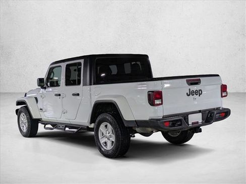 Used 2021 Jeep Gladiator Sport image 8