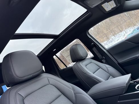 New 2026 Chevrolet Equinox LT w/ Convenience Package II image 13