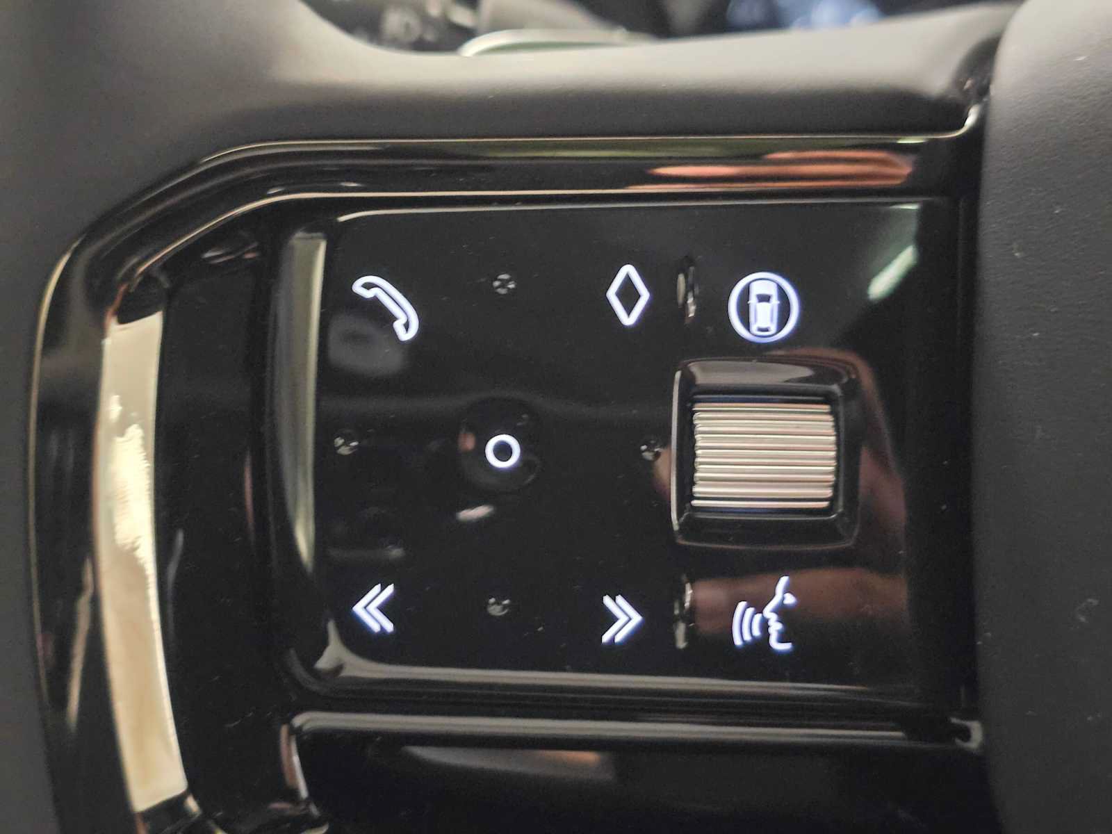 New 2026 Land Rover Range Rover Velar S AWD/4WD image 31