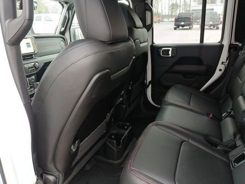 New 2026 Jeep Gladiator Rubicon image 17