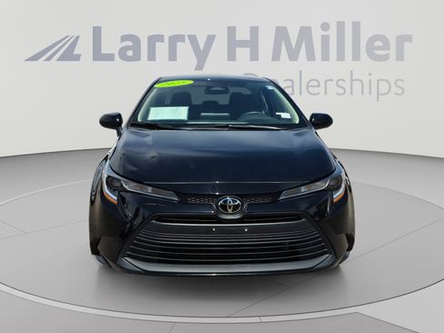 Certified 2025 Toyota Corolla LE FWD image 8